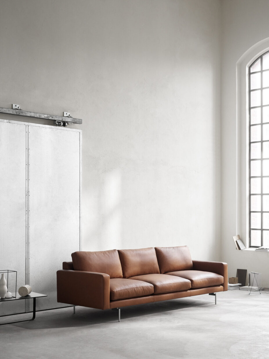 Edge-V1_Mod.-25_Parma-Cognac_Stainless-steel-legs_72-dpi-scaled-e1675675389554