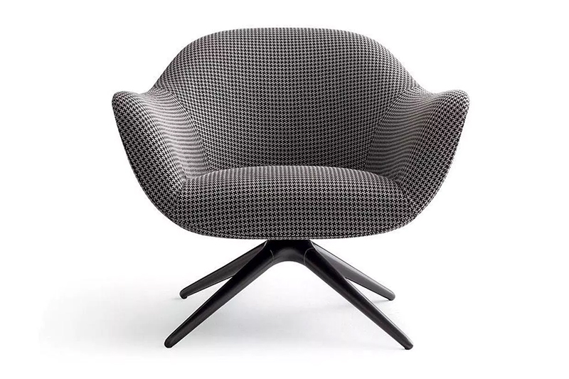 Mad hægindastóll m/ snúningsfæti