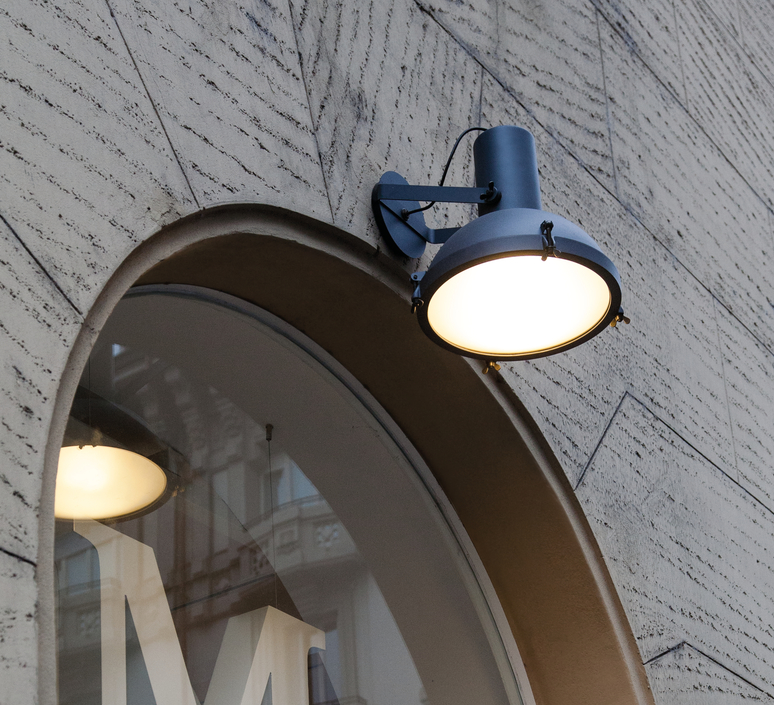 Projecteur gólflampi
