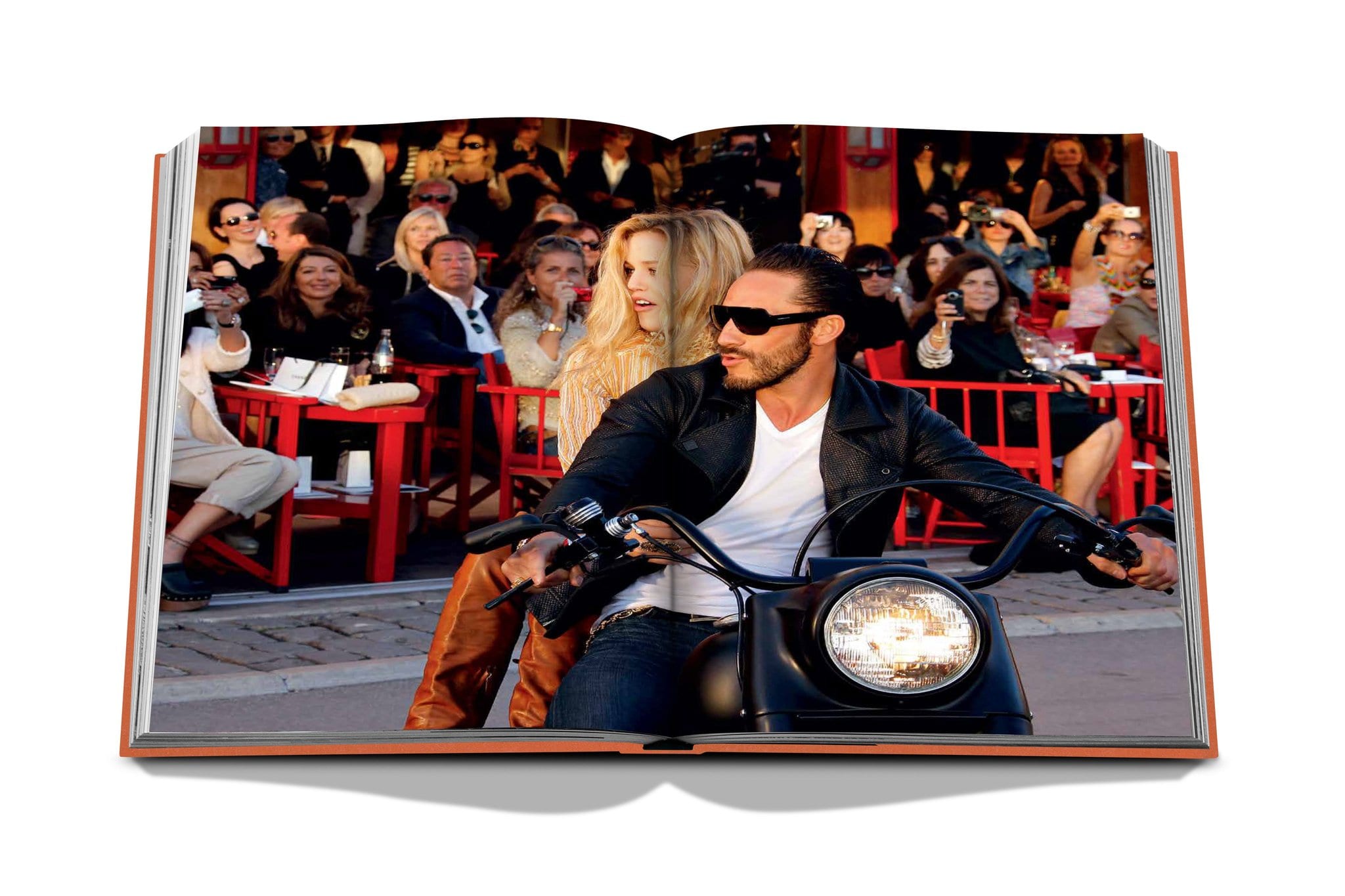 St.-Tropez-Spread-3_2048x