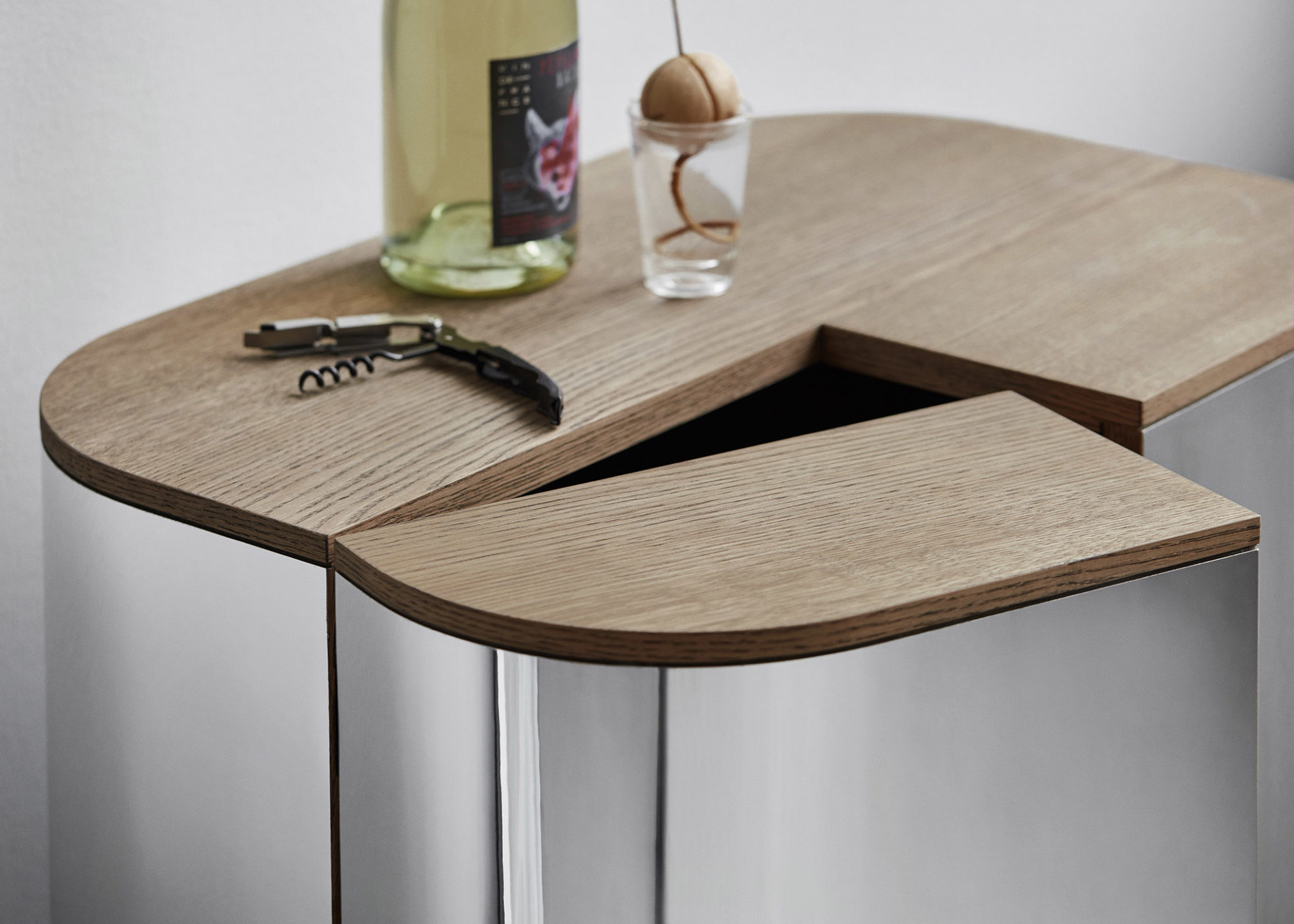 Loud_bar_cabinet_top-Northern_Photo_Chris_-Tonnesen_Low_res-1961x1400