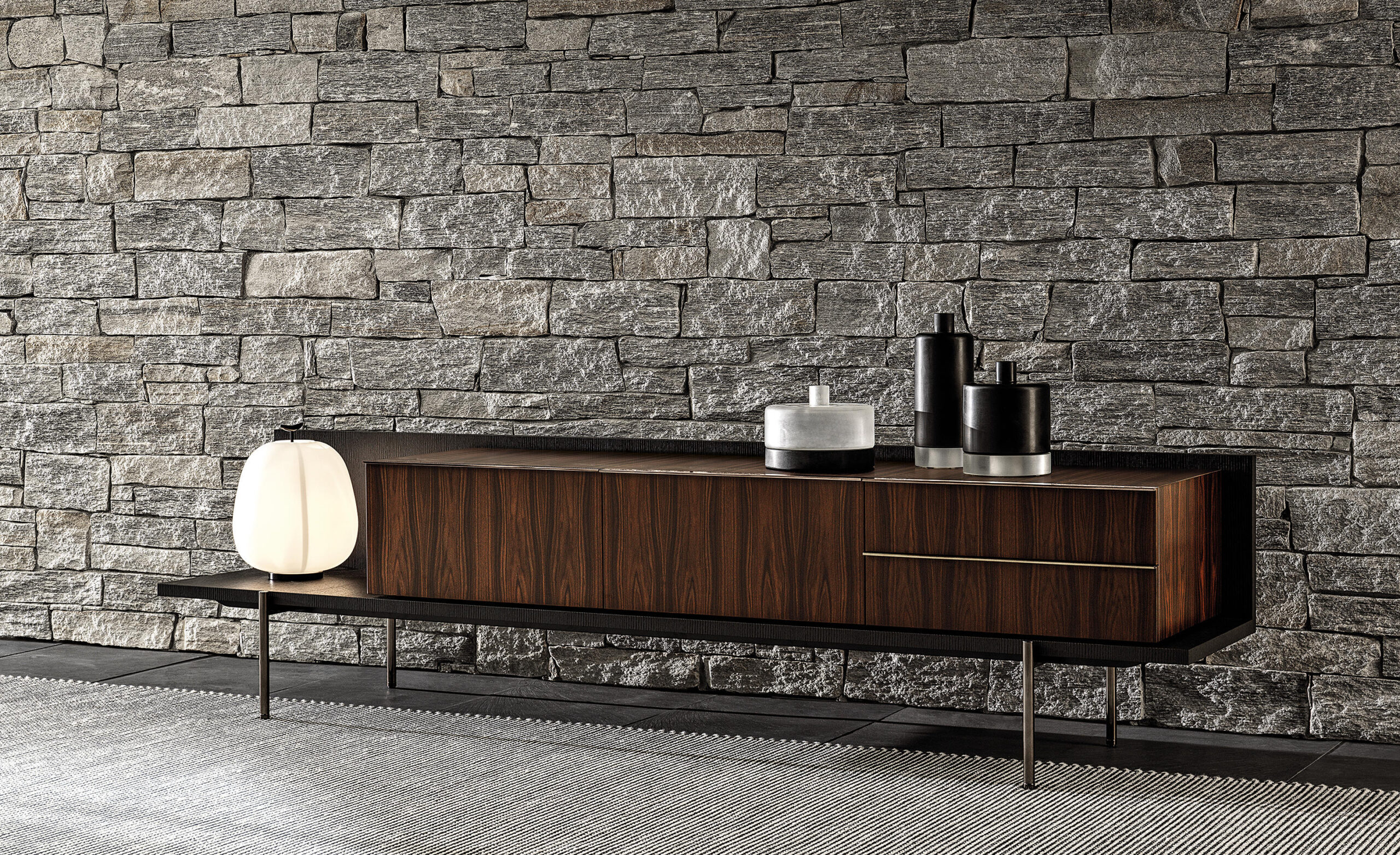 superquadra--01-dining-storage-fam-g-arcit18