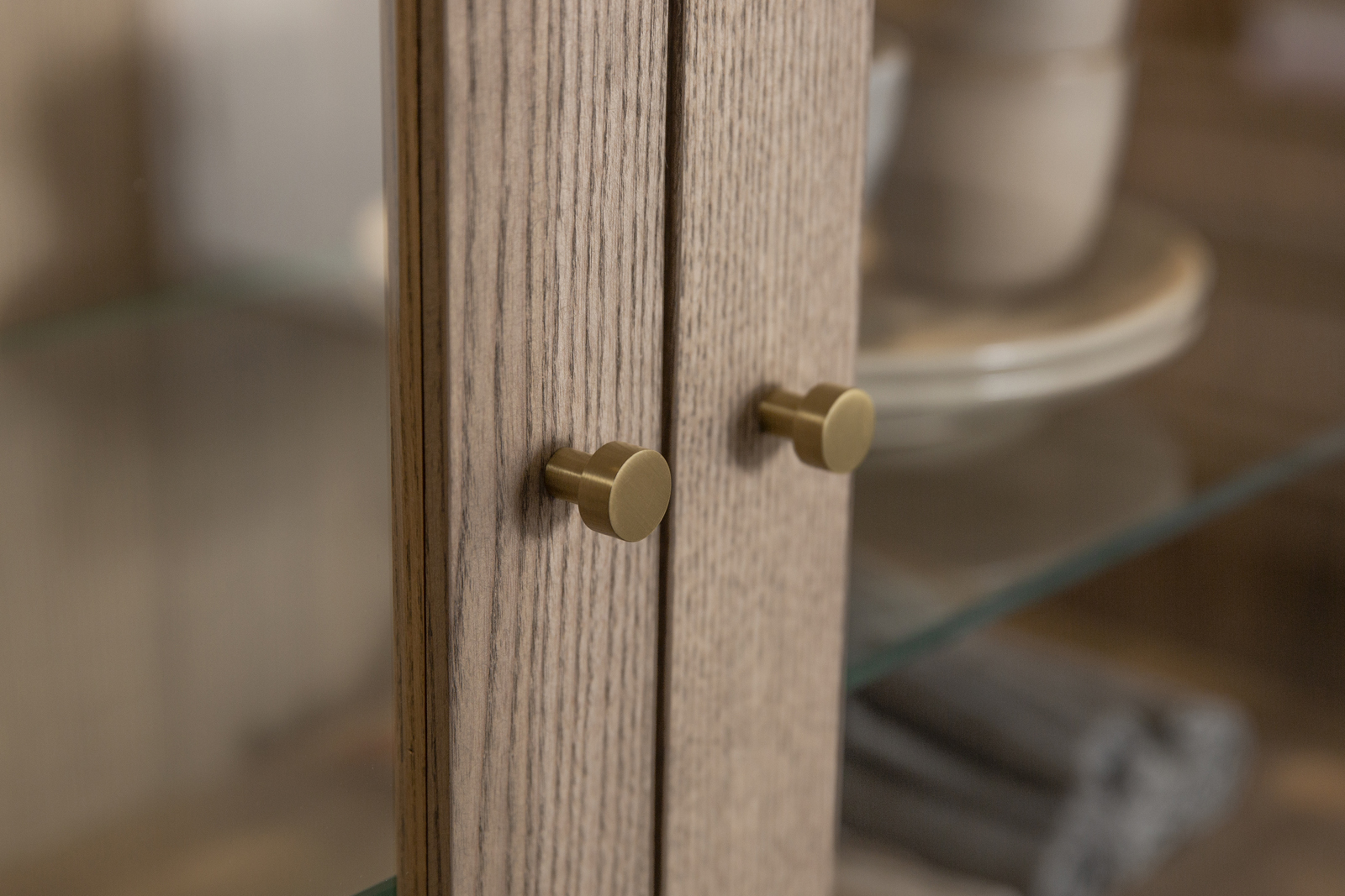 MONOGRAM_ARCHIVE_cabinet_002