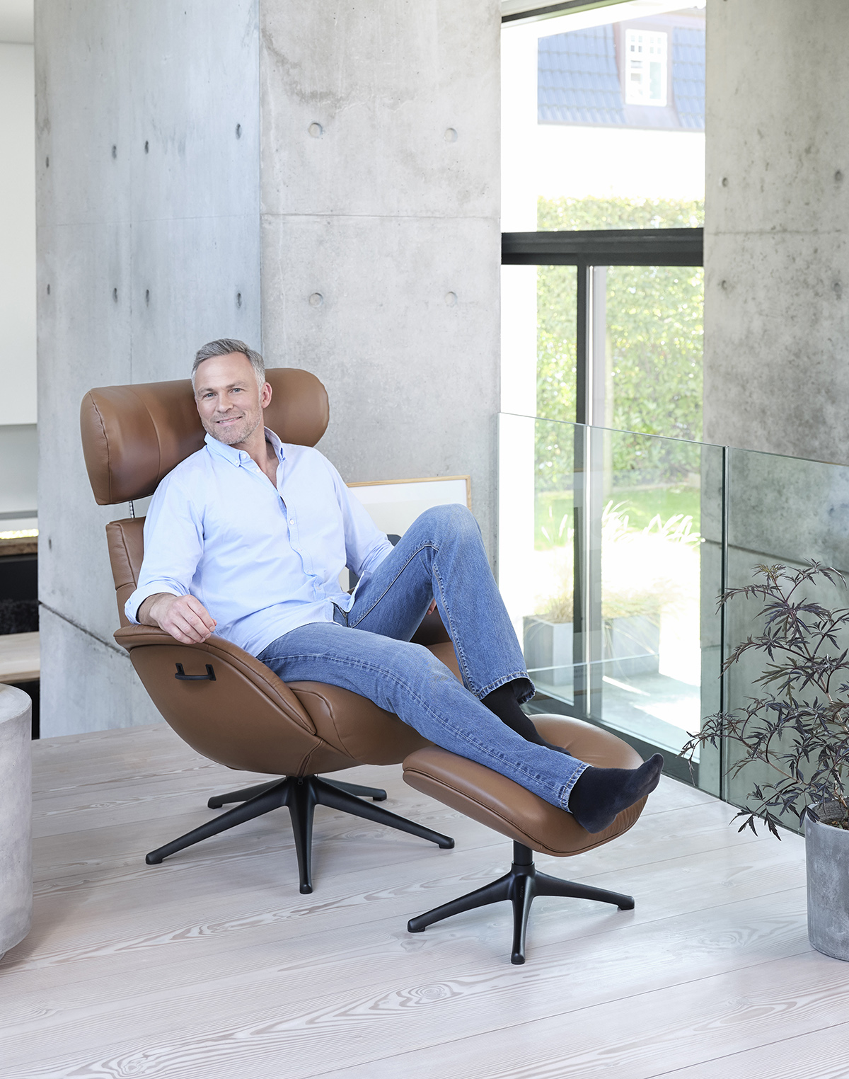 More_Savoy_0970_Model