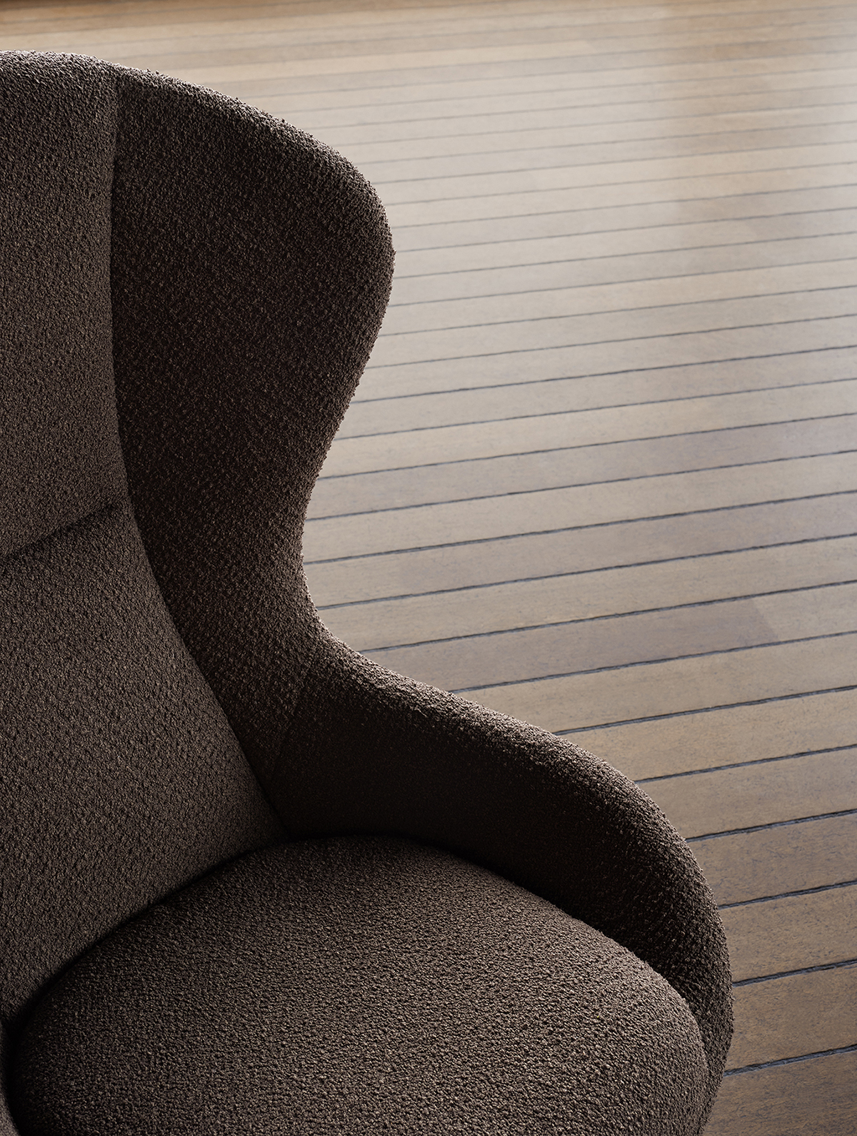 Queen_Detail1_Bormio_1223_CoffeeBrown