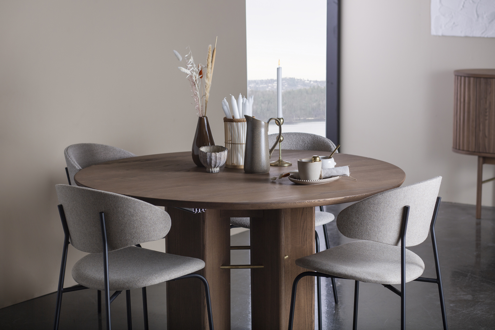 VELVET_FAN_dining_table_006