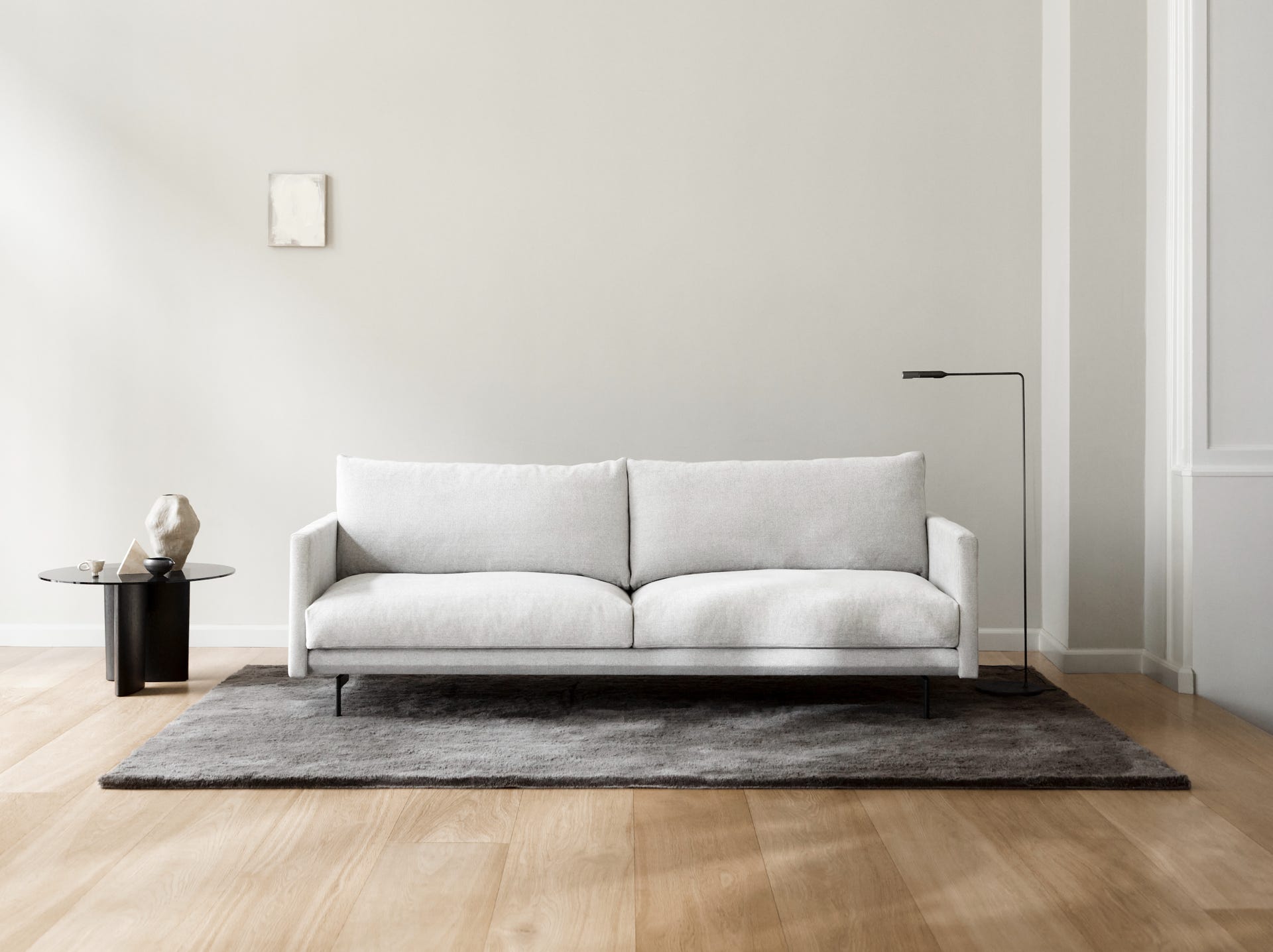trace_3-seater-sofa-without-scatters_navona-col.-2_glyph-occasional-table_elba-rug_300-dpi-1920
