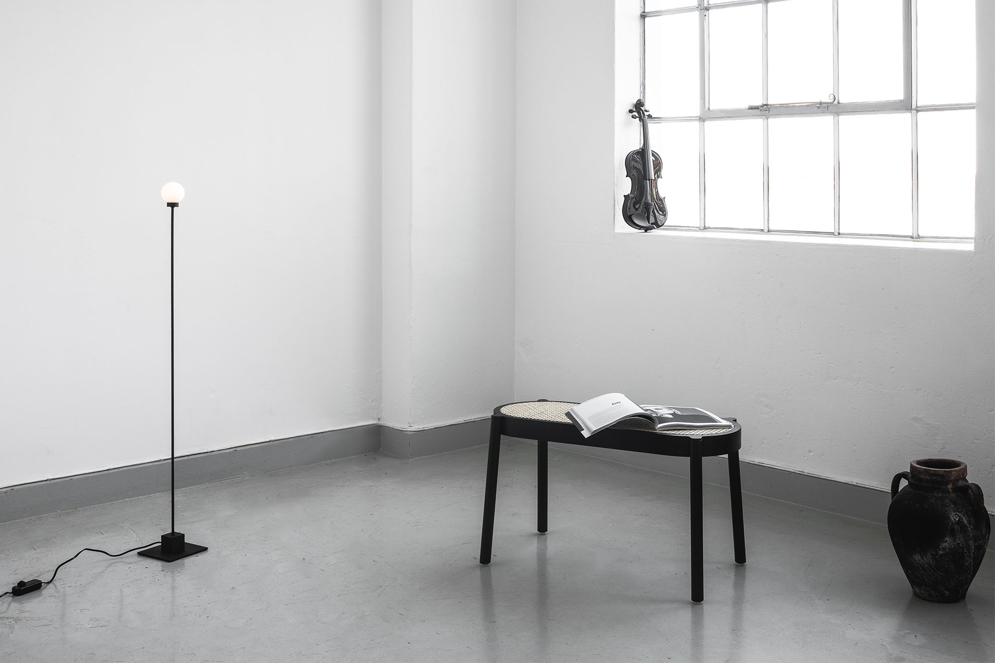 Pal_bench_Snowball_black_landscape_Northern_Photo_P_O_Solvberg_Low-res