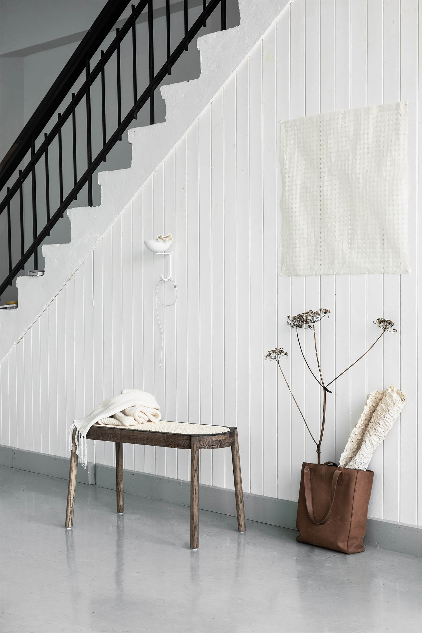 Pal_bench_smoked_oak_stairs-perspective_Northern_Photo_P_O_Solvberg_Low-res