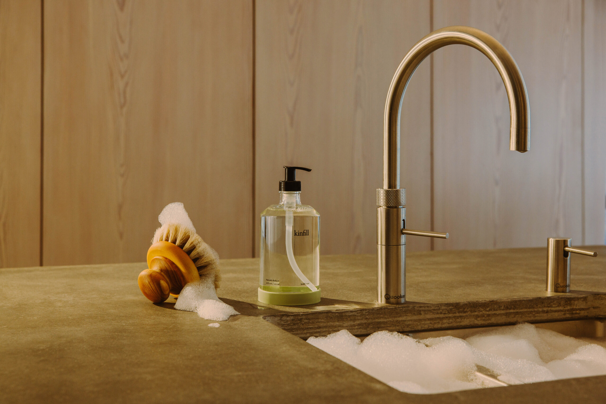 Kinfill_DishSoap_Lifestyle_1