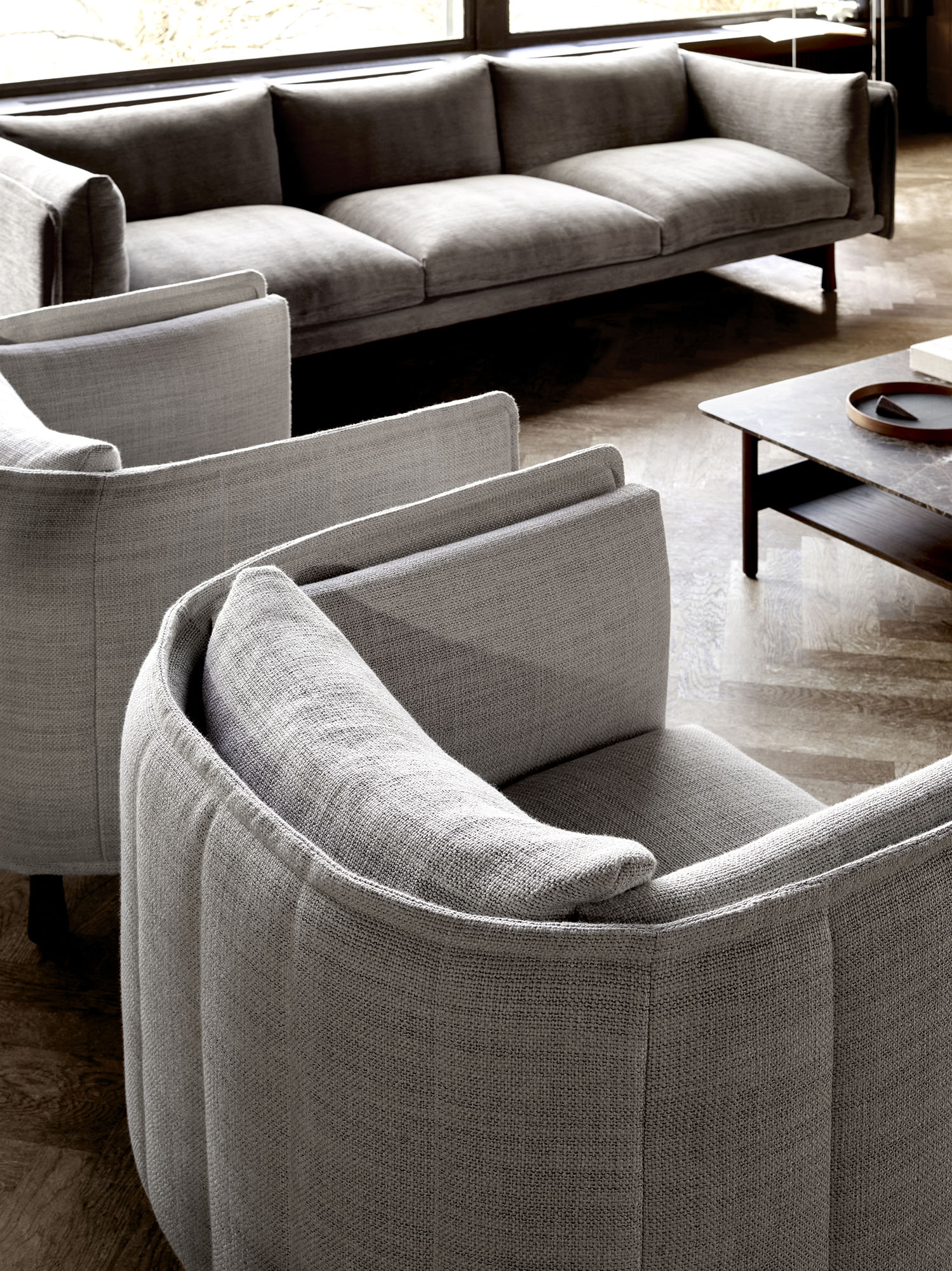 Kite_clubsofa1_1499x2000