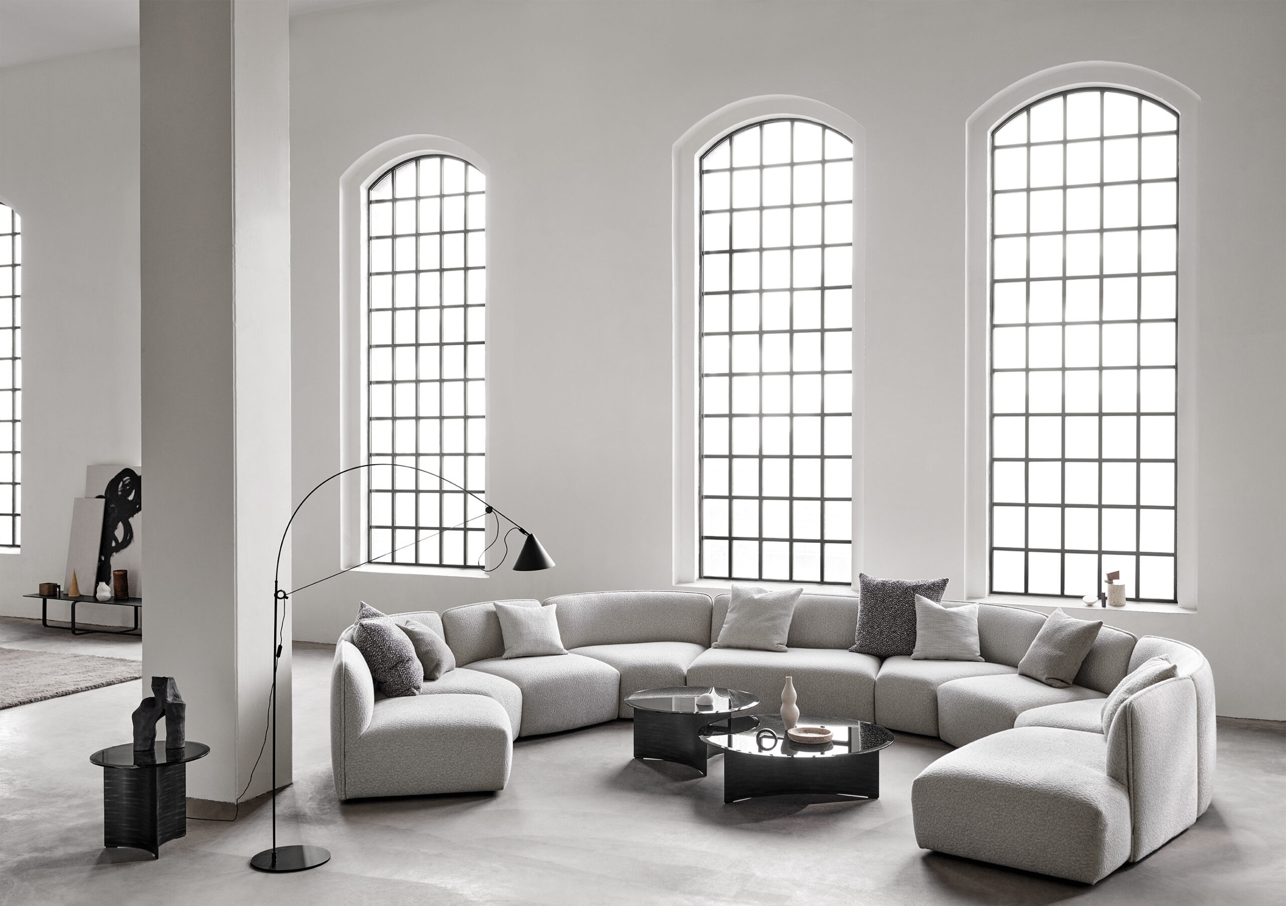 Panorama_Mod.-31367_Bosa-col.-04-Arc-tables_Black_72-dpi-scaled-e1676023360866