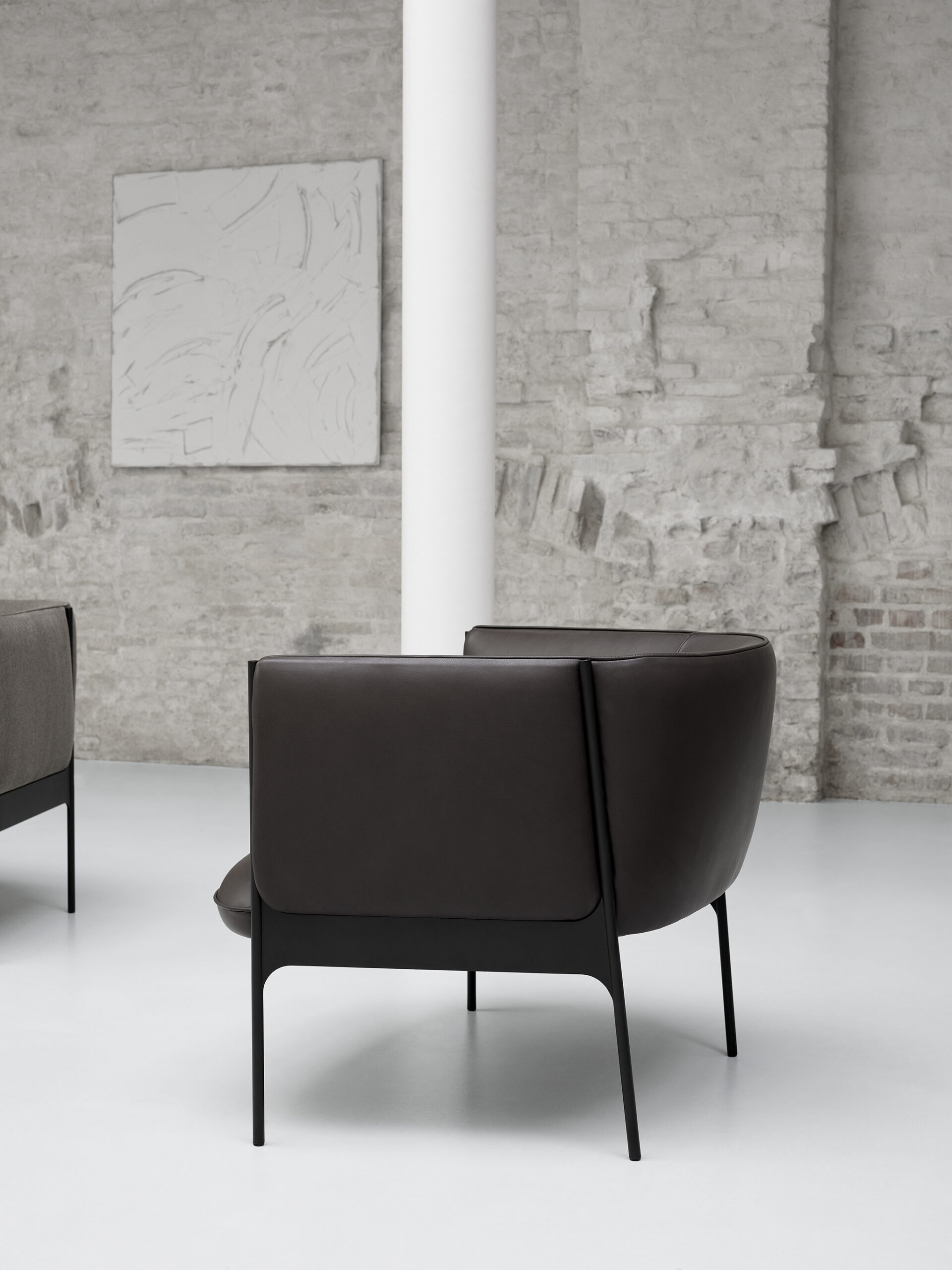 Sepal_detail_Lounge-chair_Parma-col.-Mocca_v4_72-dpi-scaled