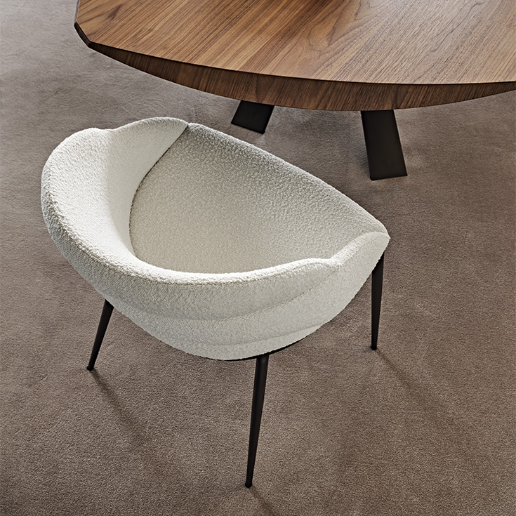 f303a206-78f3-4b4b-b927-5bd256281fe4