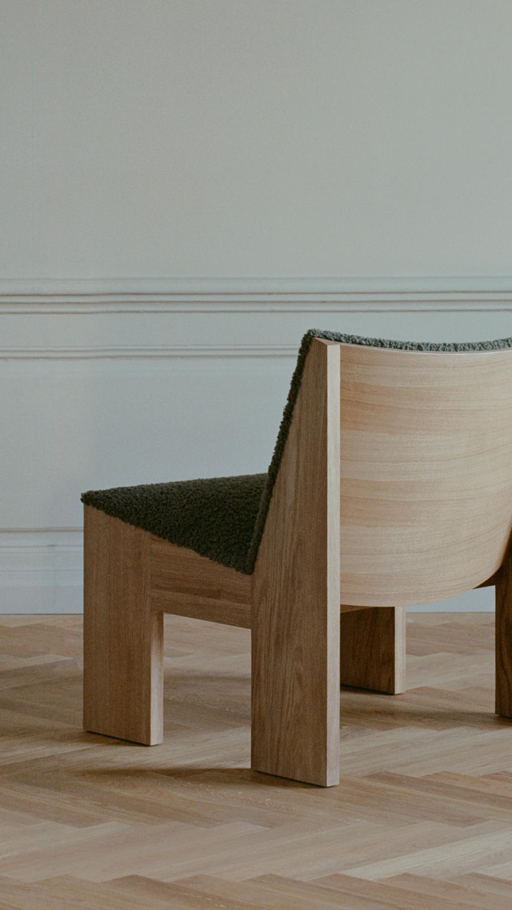 Stories-Sequence-Tenon-2_1080x1920_New-Works_Lifestyle_43010ZIDR004_Tenon-Lounge-Chair-Oak-Zinc-Drake-Mocha_5