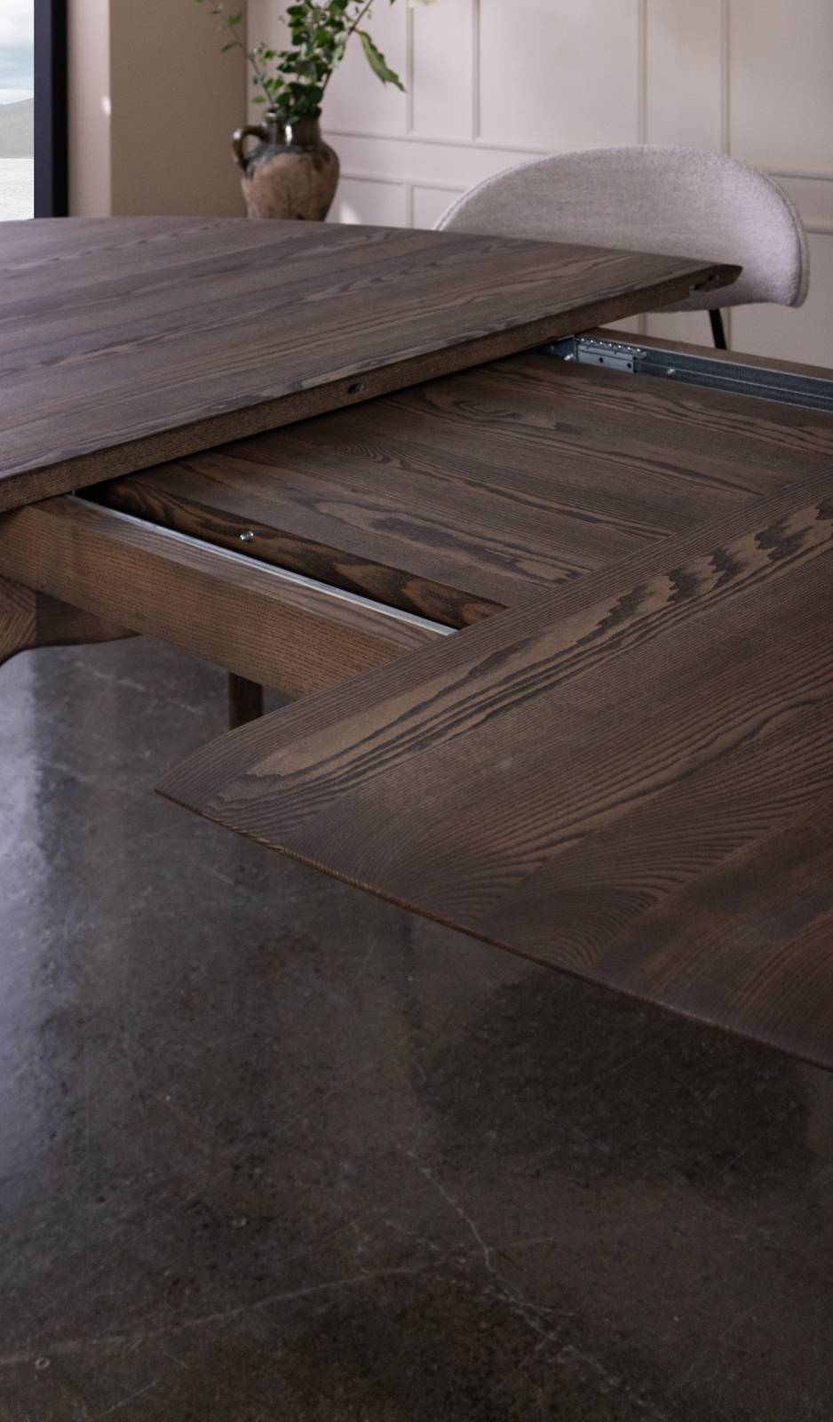 AMILIA_Oval_Dining_table_C11_Ask_220x120_RAM_steel_comfort_Alpine_01_Natural_UDTRÆK_01