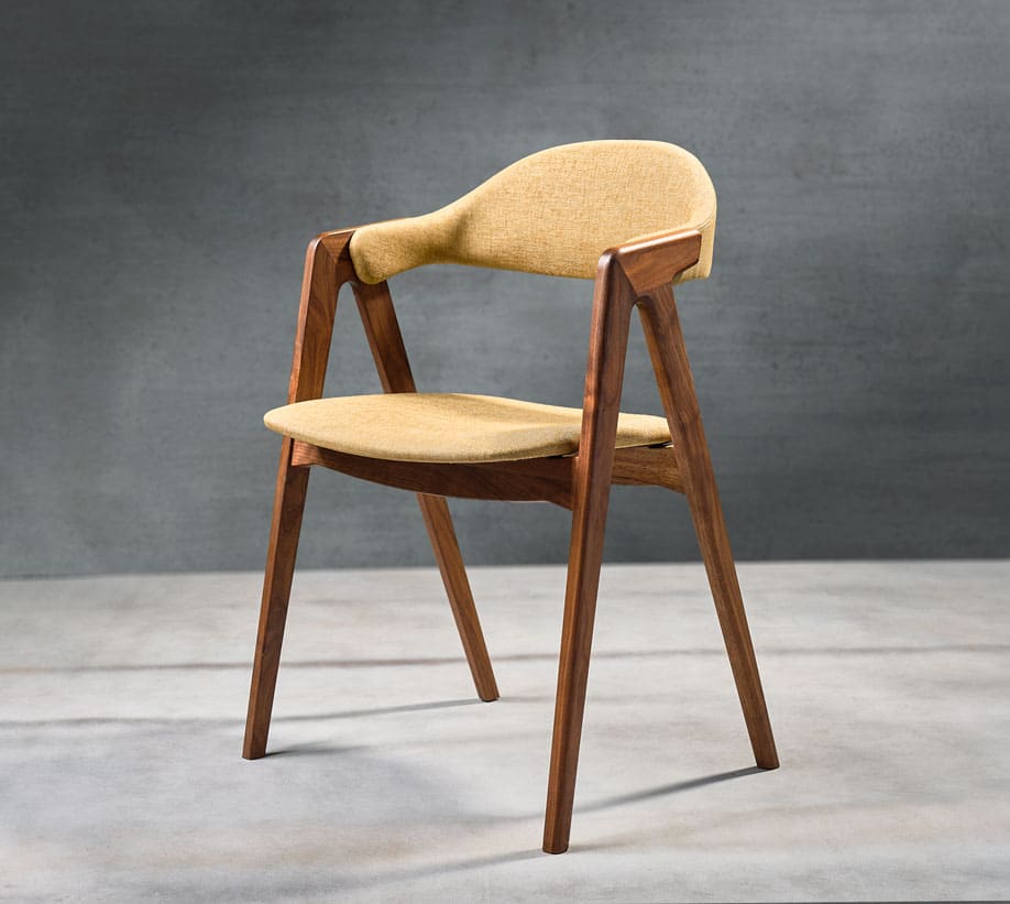 TITAN-Walnut-83-Mustard__quarter-size