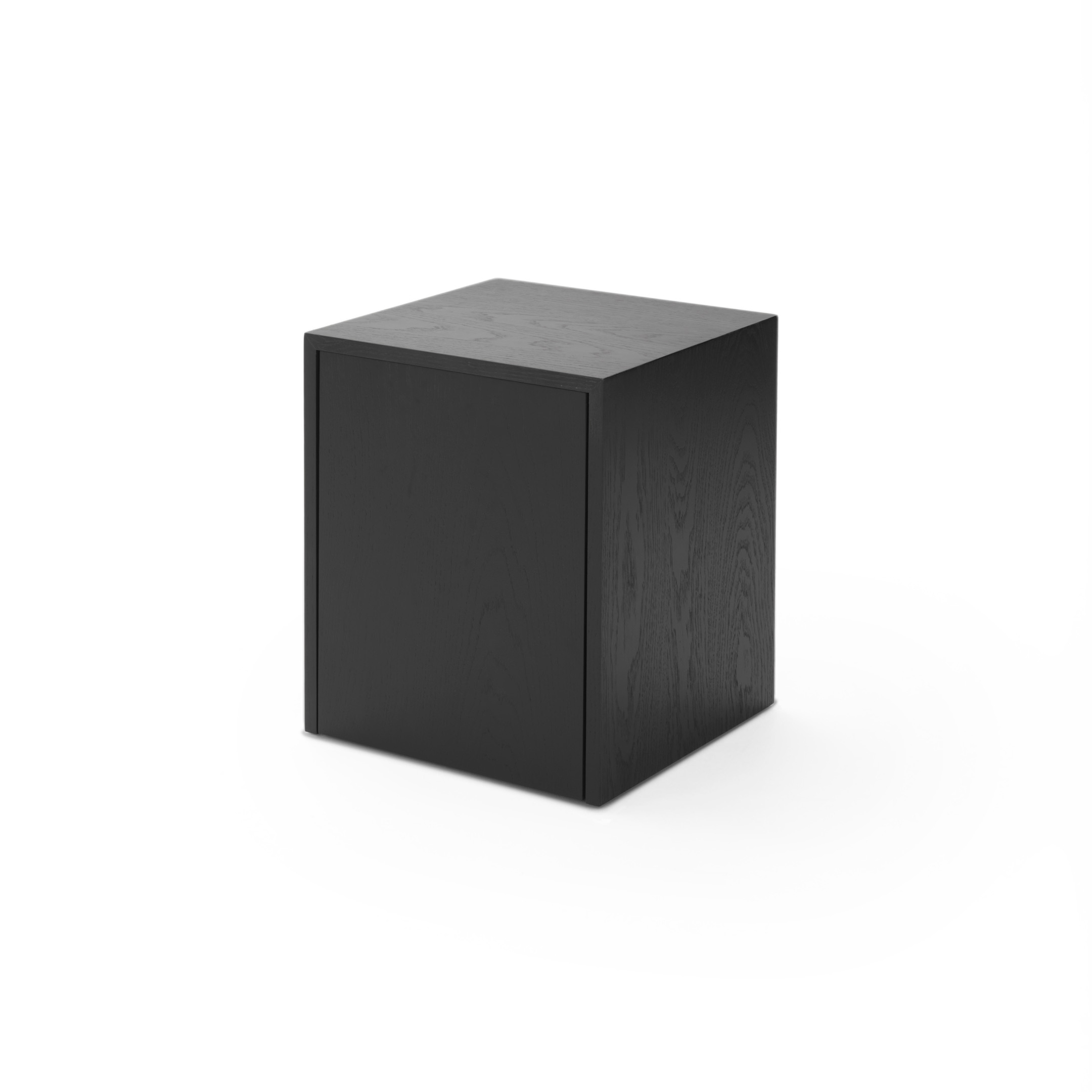 New-Works_Packshot_40935_Mass-Side-Table-Drawer_Black-Oak_470x400x400mm_2