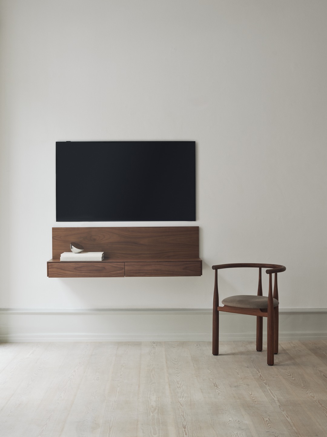 New-Works_Lifestyle_42440_Tana-Wall-Mounted-Media-Module_Walnut_406x1300x352mm.2