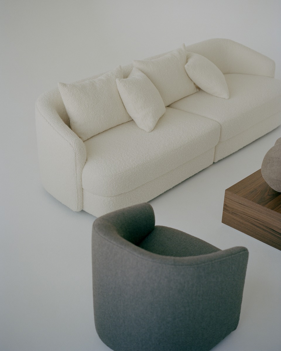 New_Works_Studio__Covent_Residential_Sofa_Lounge_Chair_046__05_01