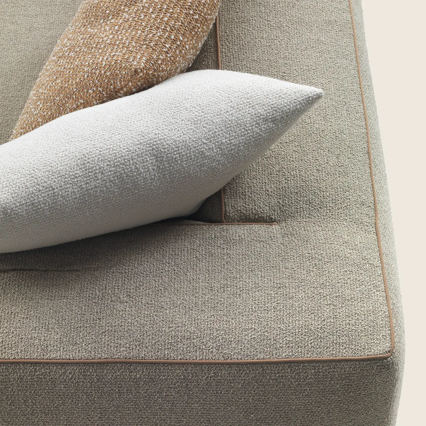 029303_PERRY_STANDALONE_DET_02