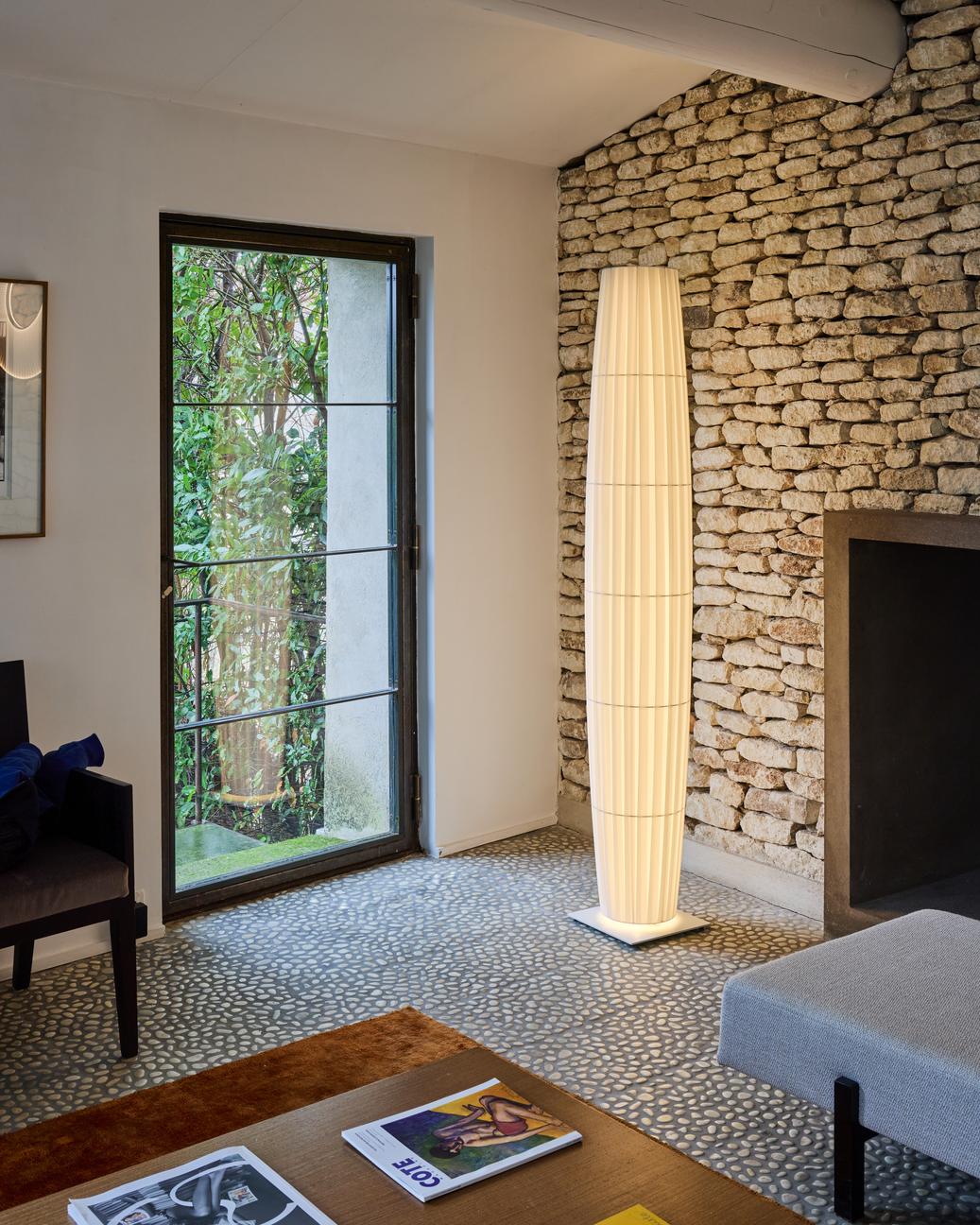10HEURES10.Colonne.Floor.lifestyle.02