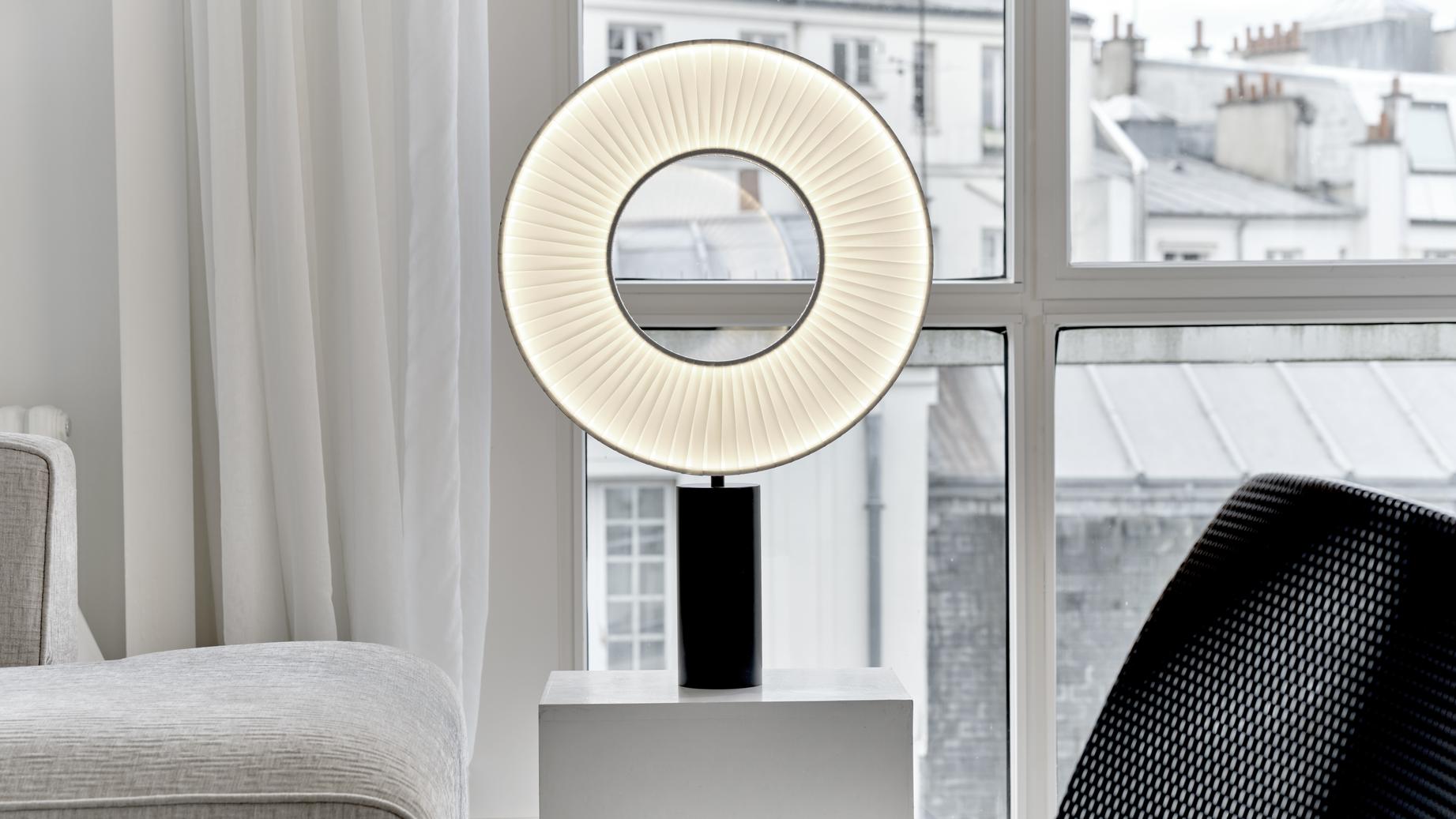 10HEURES10.Iris.Table50.lifestyle.12629