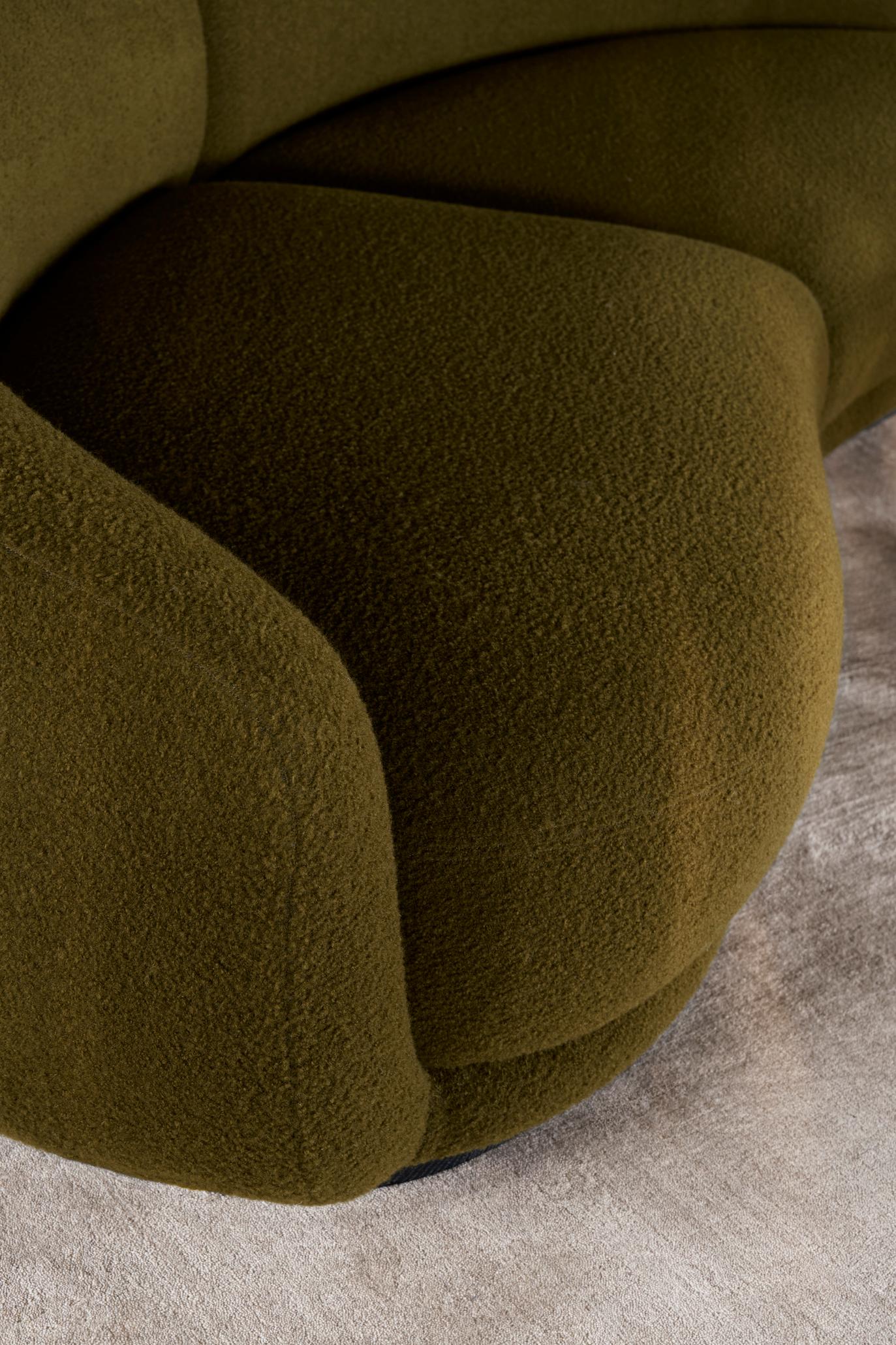 Wendelbo_Montholon 3 Seater Curved_Baru col. 950_300 dpi