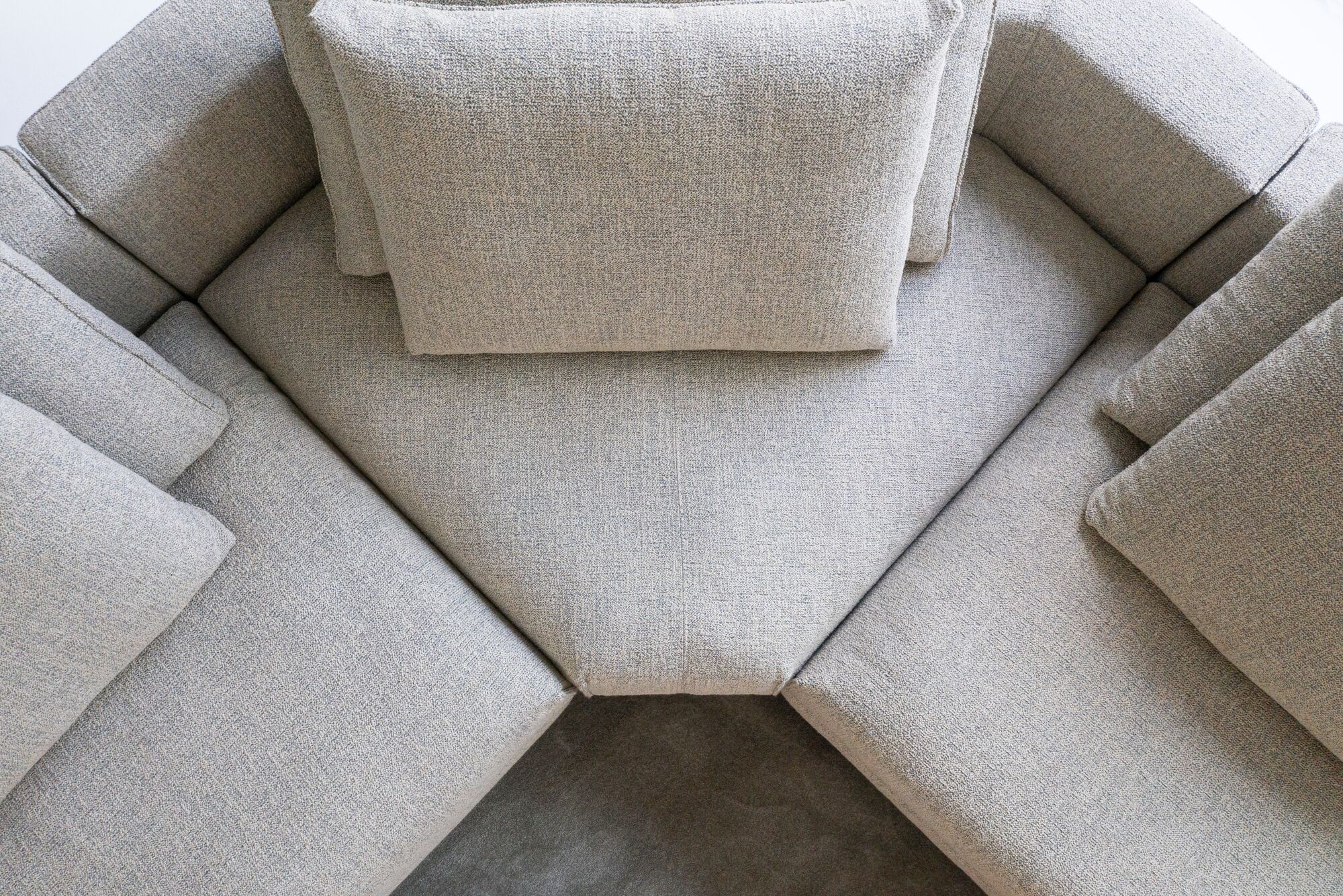 Zola-LSC-corner-decor