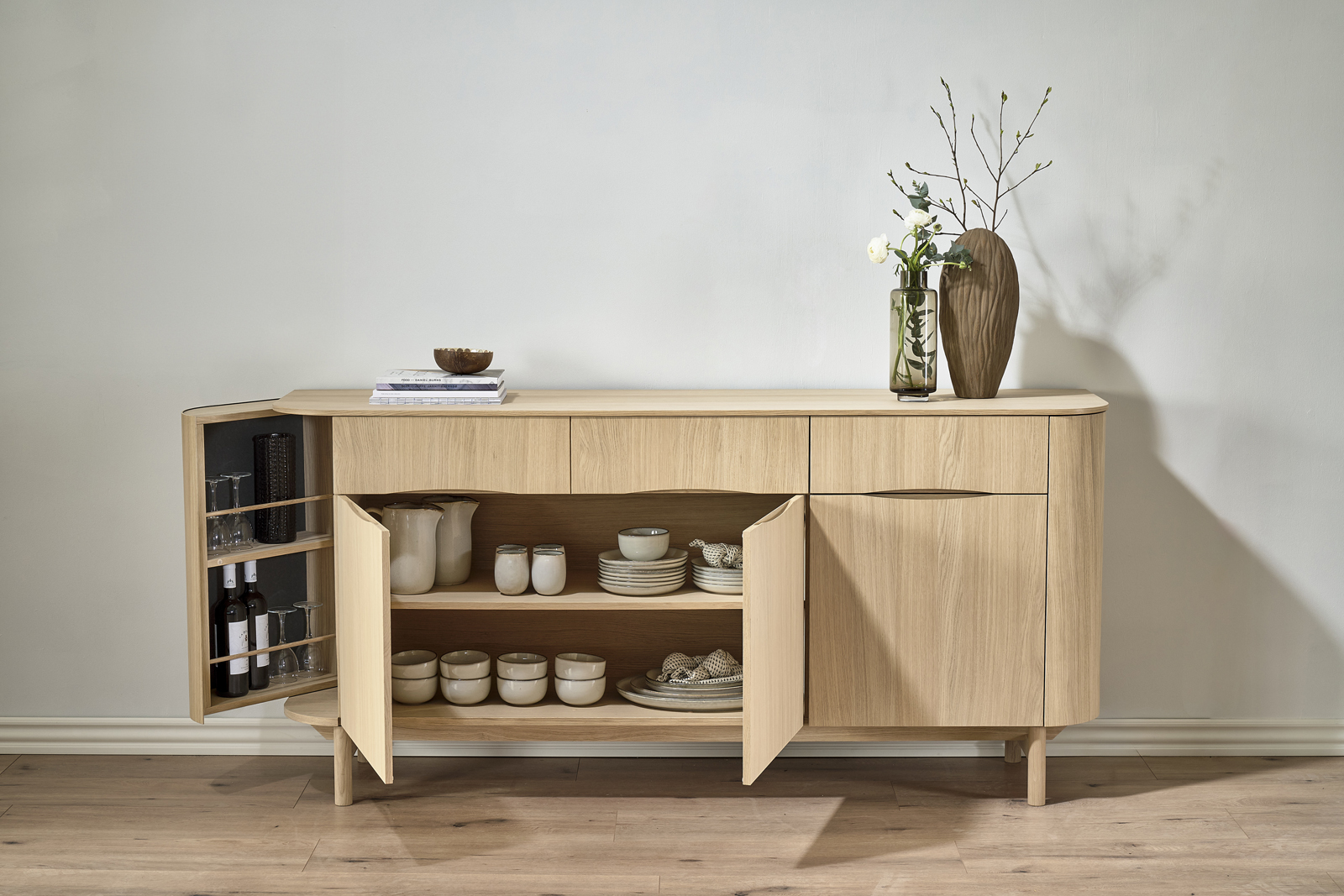 Collum-Malli_SB_LightOak-1_PBJ_000583__half-size