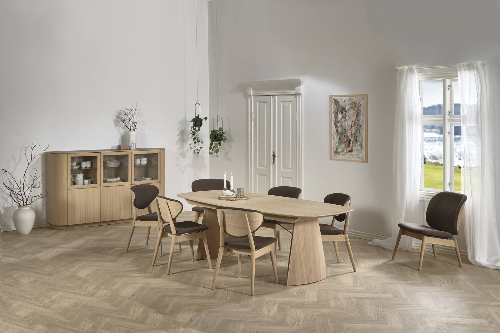 Collum_Elipse_Cor_Collum_HB_Light_Oak_02817_half-size