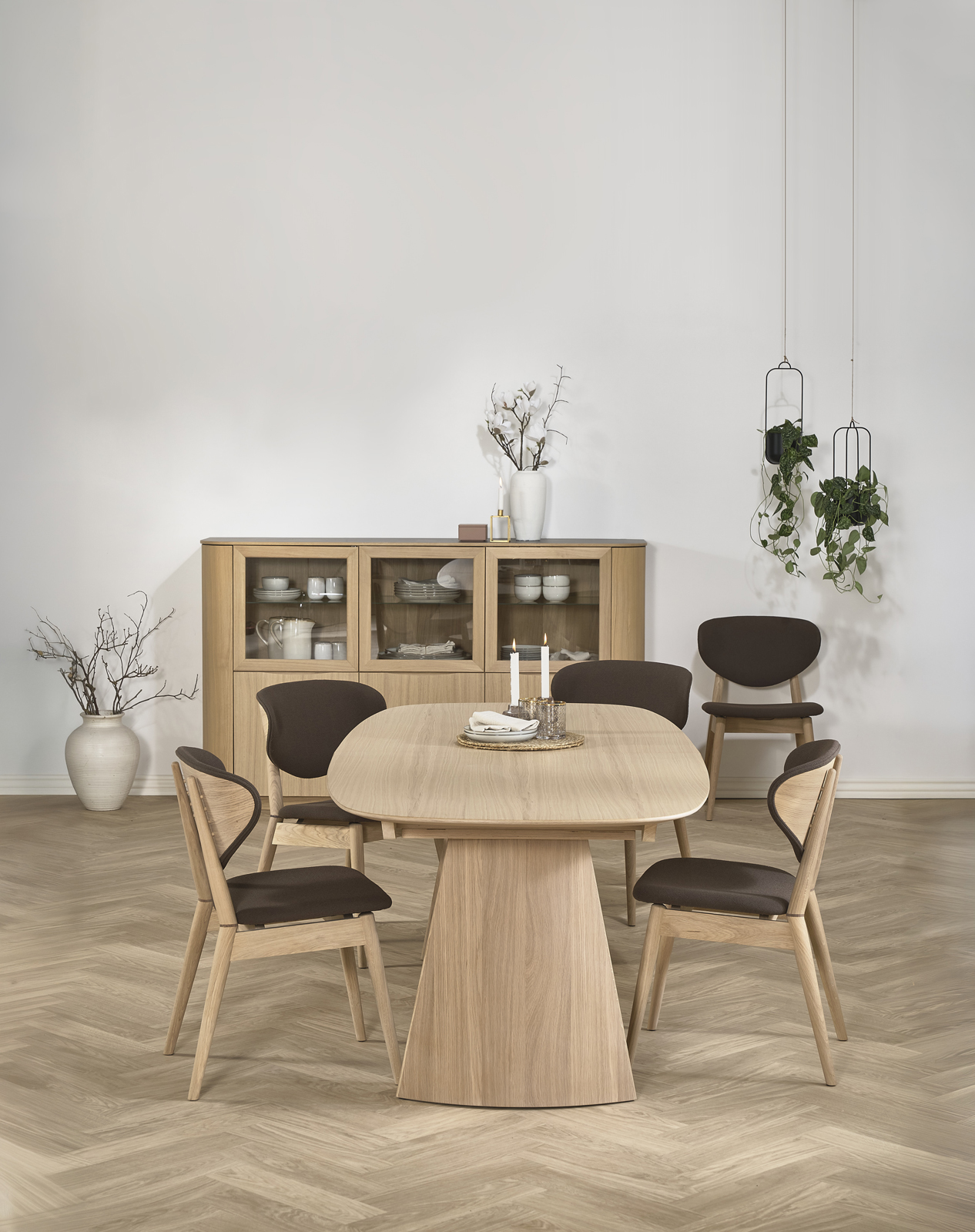 Collum_Elipse_Cor_Collum_HB_Light_Oak_02831_half-size