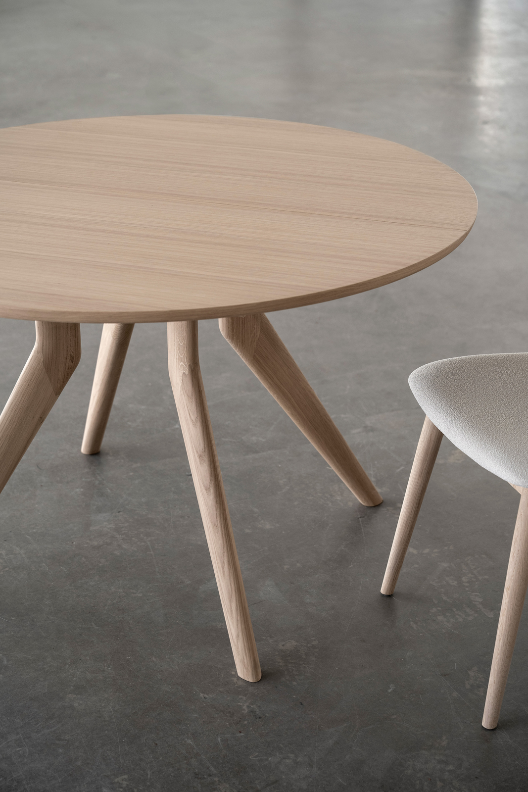 Corna_round_PBJ_22312_half