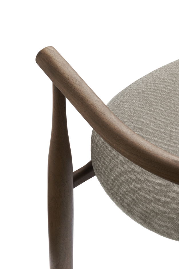 New-Works_Packshot_41810ROLI342_Bukowski-Chair_Walnut_Romo-Linara-342_5