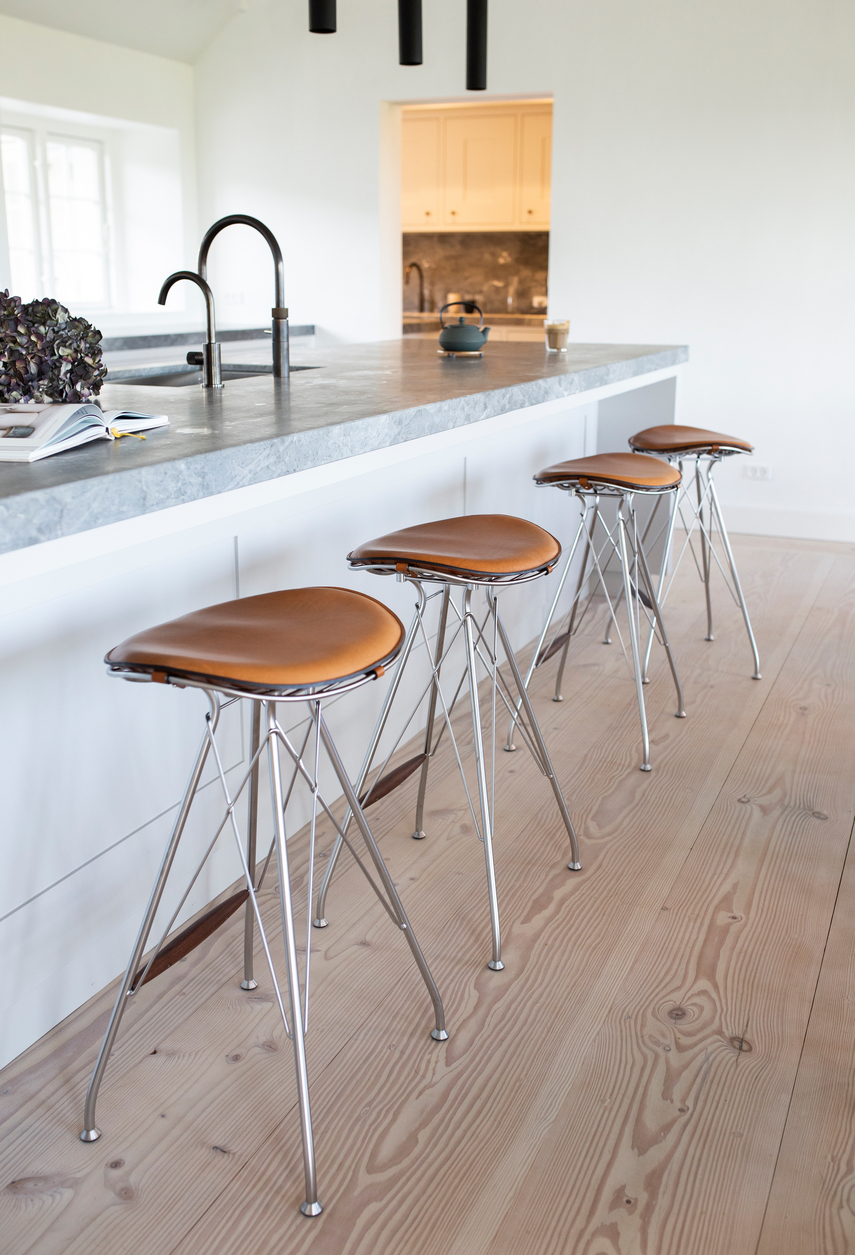 OvergaardDyrman-WireBarStool-Yellowstone-Leather-2