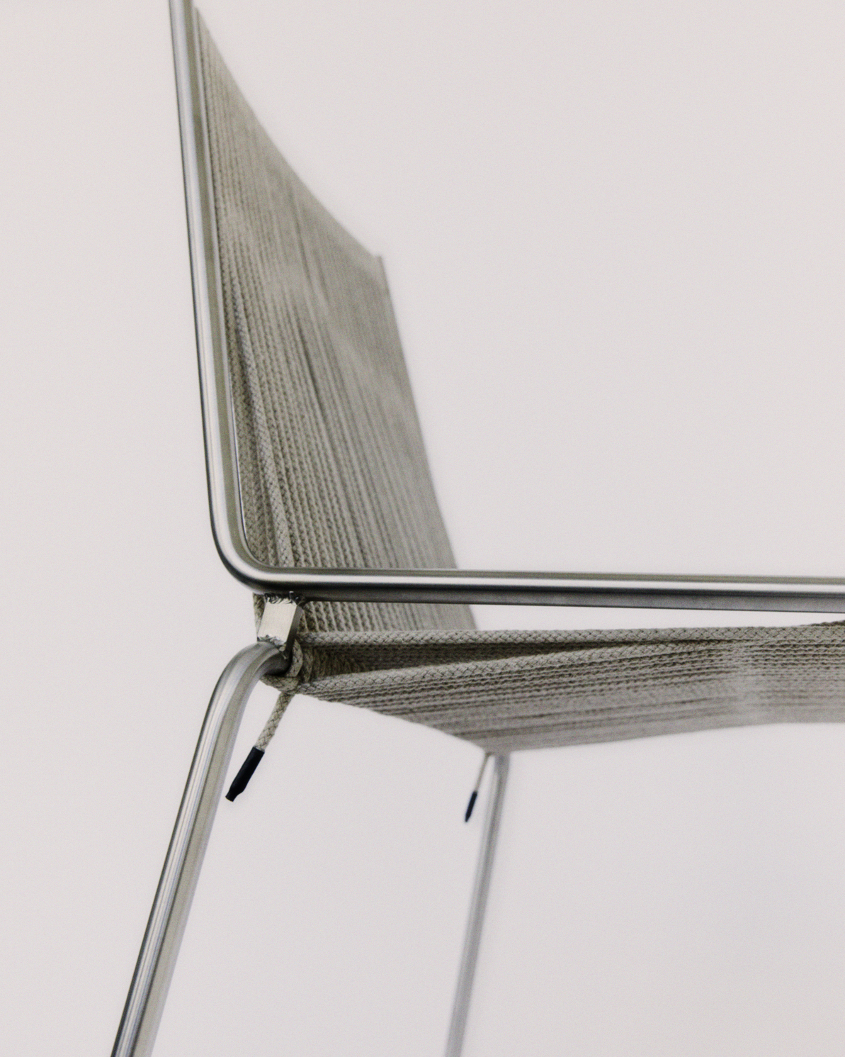 Thorup Copenhagen_Lifestyle D202 Noel Chair steel beige