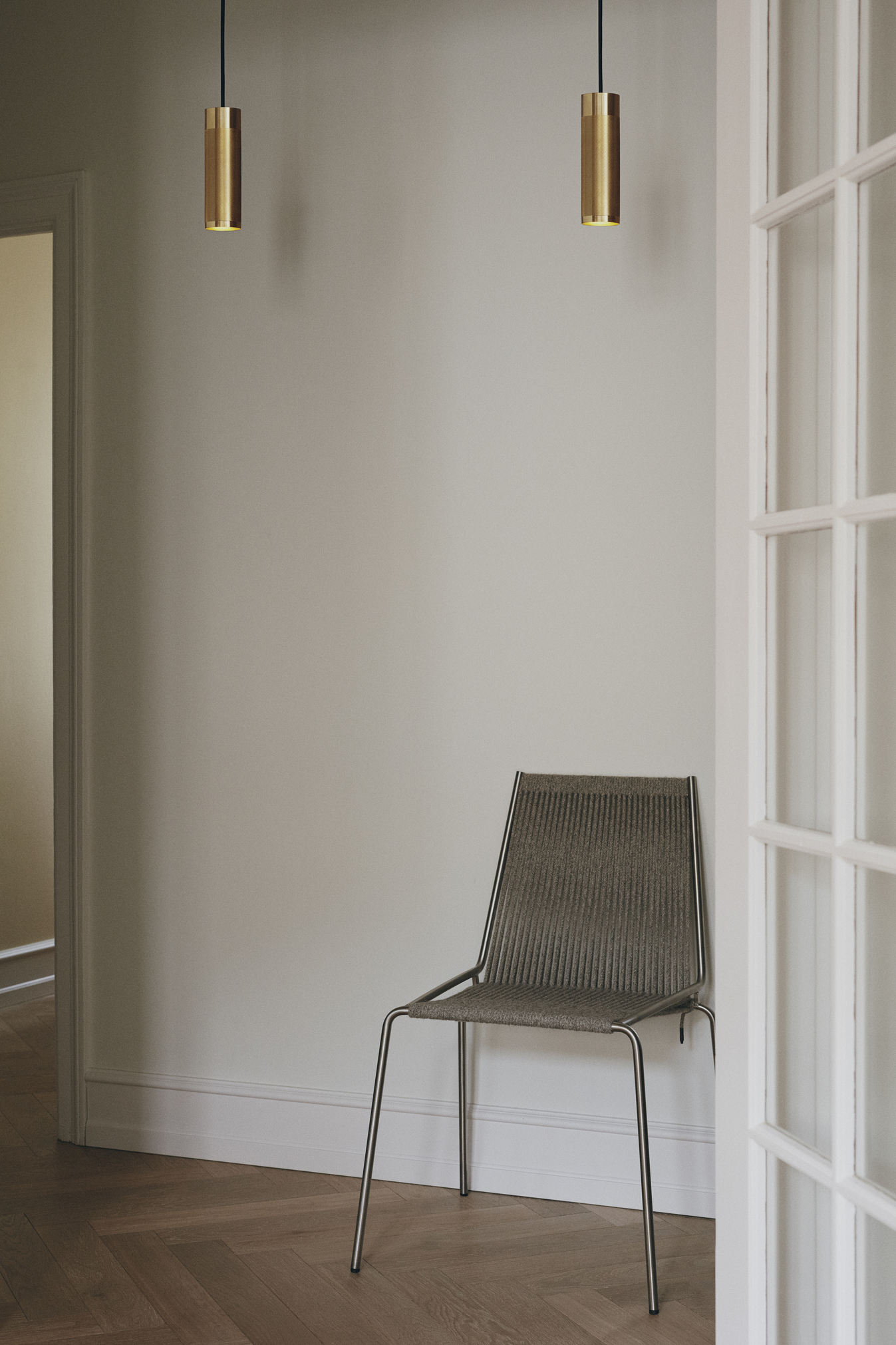 Thorup Copenhagen_Lifestyle D301 Noel Chair_P102 Patrone Pendant Lamp brass