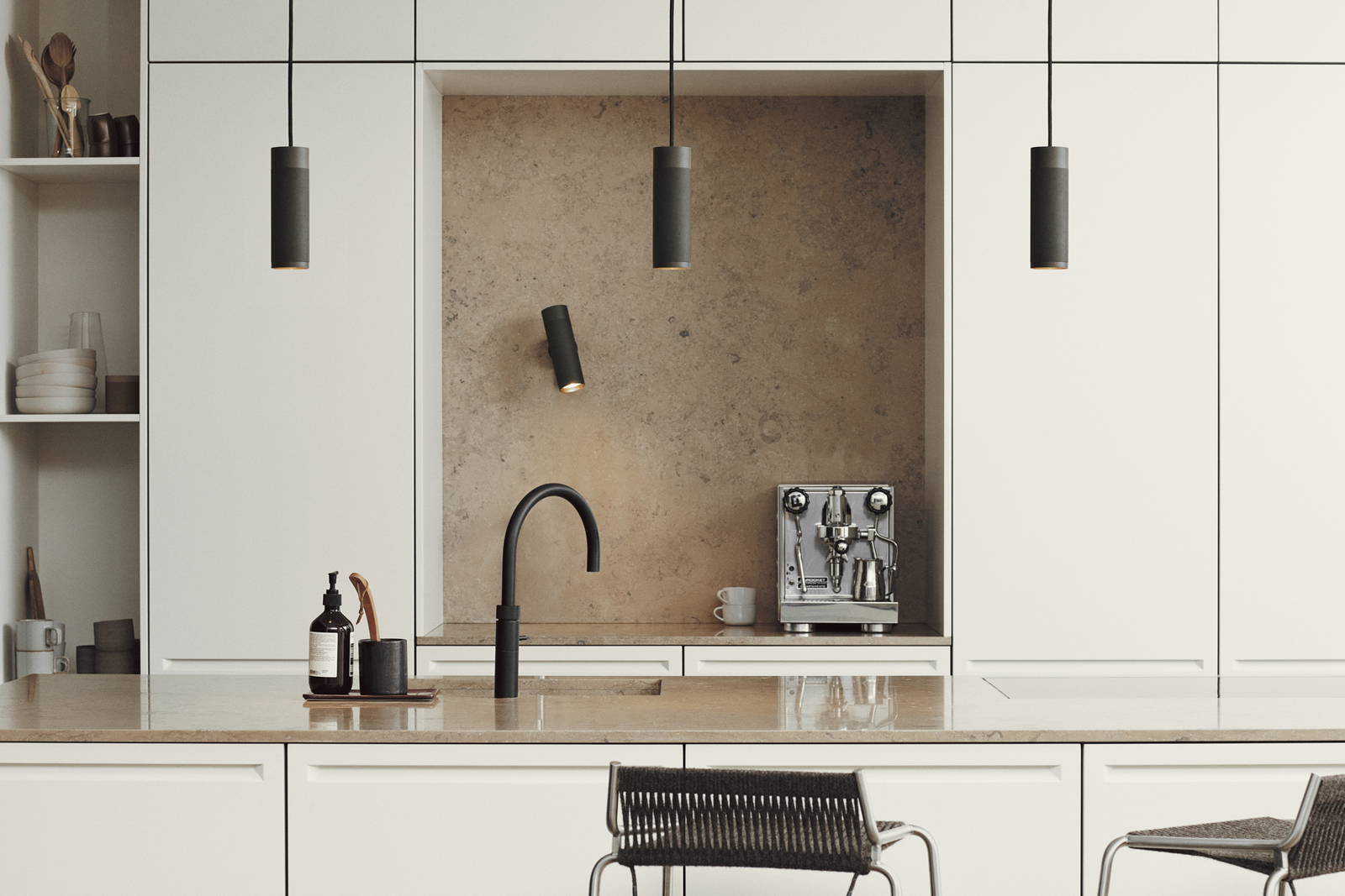 Thorup Copenhagen_Lifestyle P104 Patrone Pendant Lamp browned brass_