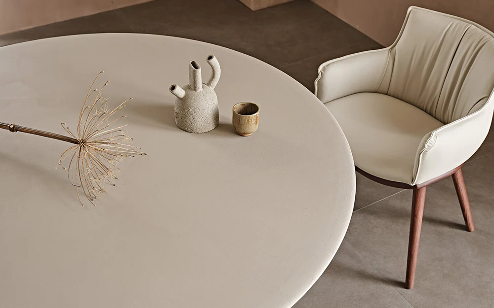 Cattelan-Botero-Argile-Table-2904-1_3.jpg