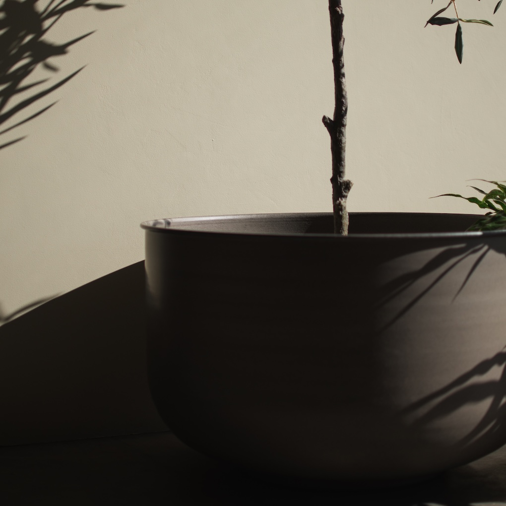 OUT Útiblómapottar WIDE 2 í setti, brown