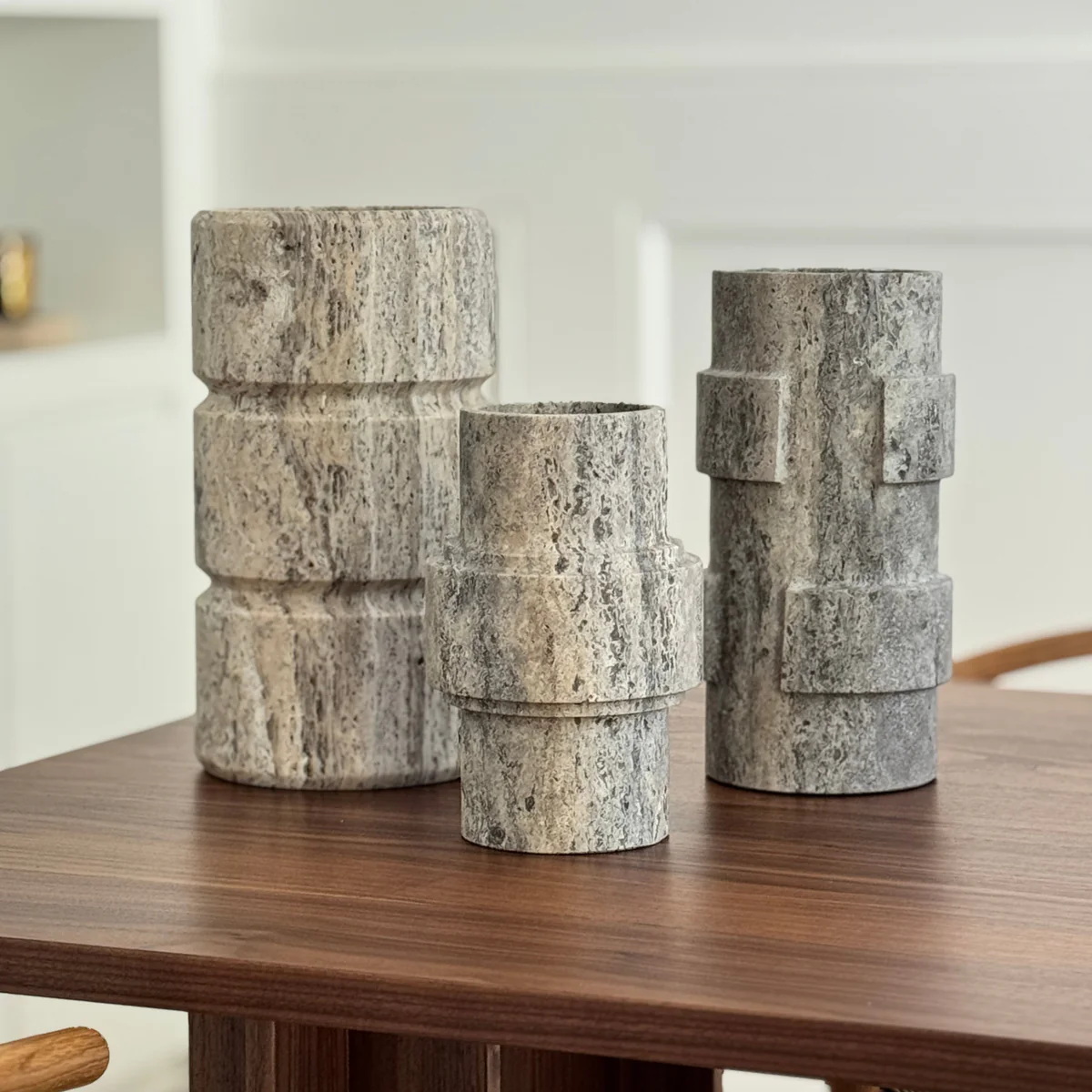 Silver Travertine marmaravasi 'Column'